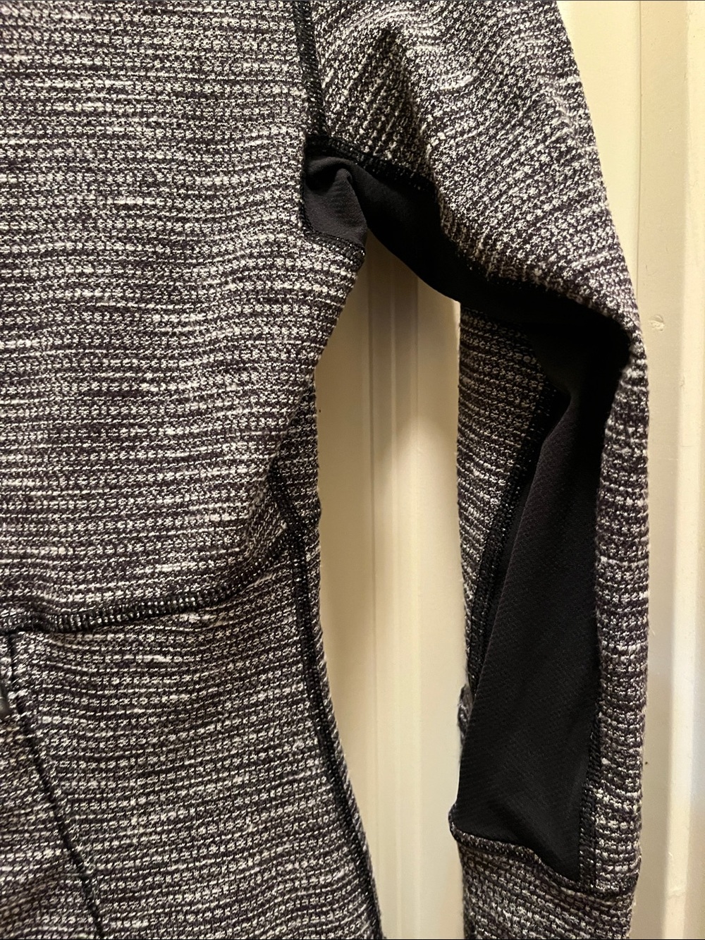 Lululemon athletica Gray and Black Tech-Trim Utility Pullover - Picture 9 of 11